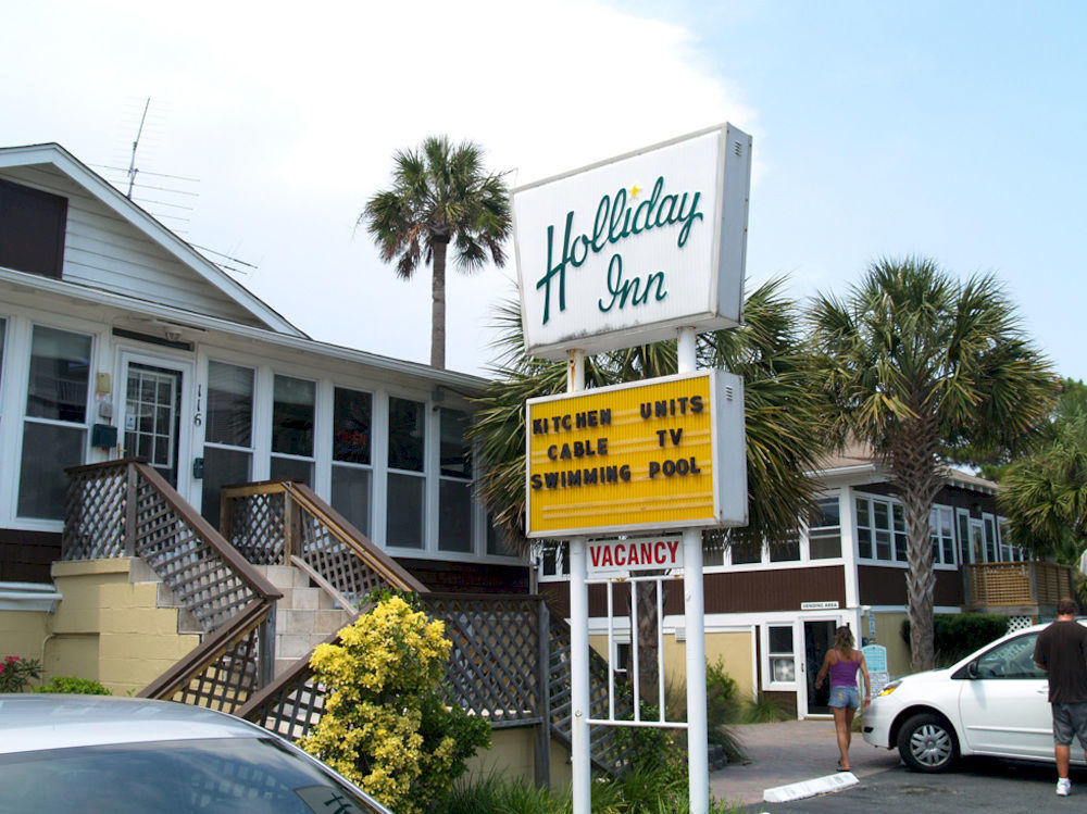 Holliday Inn Of Folly Beach Exterior photo
