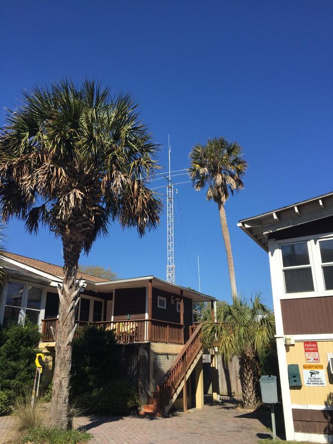 Holliday Inn Of Folly Beach Exterior photo