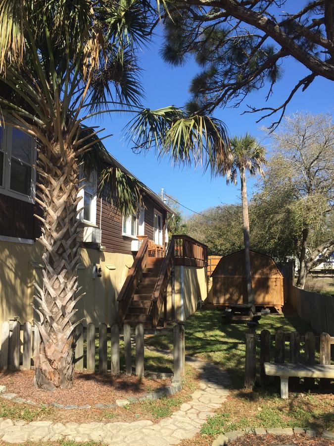 Holliday Inn Of Folly Beach Exterior photo